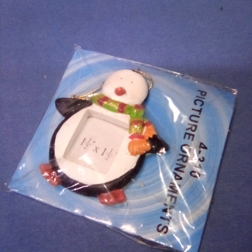 Ornament Christmas Penguin Photo Holder 3"